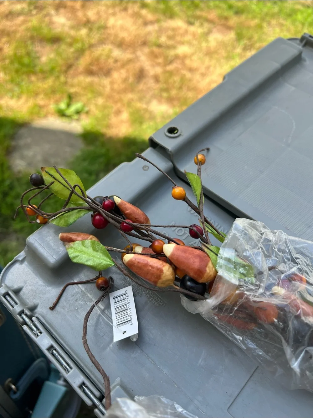 Autumn Berry and Seed Pod Stem Pick - Rustic Fall Accent
